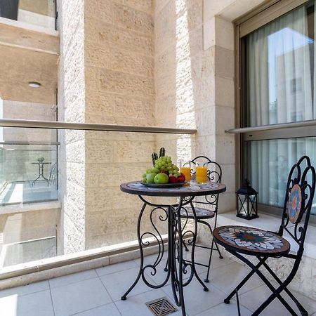 Luxury One-Bedroom Apartment/Parking In City Center 耶路撒冷 外观 照片