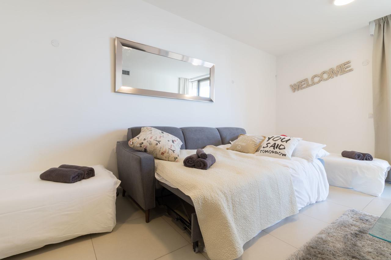 Luxury One-Bedroom Apartment/Parking In City Center 耶路撒冷 外观 照片